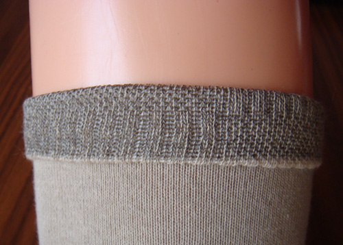 Braune Silbersocken Innenansicht vom versilberten Garn silbersocken braun versilbertes garn